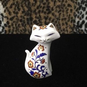 Cat White Porcelain Ceramic Red Blue Gold flowers Taiwan Approximately 4 1/2 in